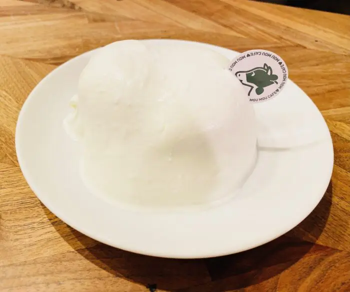 モーモーカフェ 静岡 街中にある生クリームが主役 なお店 静岡食べもぐブログ